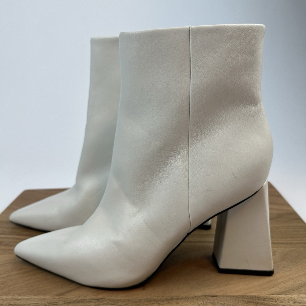 New Womens Marc Fisher LTD Codyy White Leather Flared Heel Ankle Boots Size 11 M - Picture 2 of 10